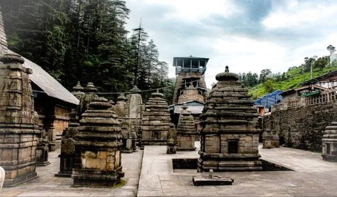 Adi Bardri temple - 16 small stone temples